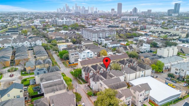 5305 Schuler Street B, Houston, TX 77007