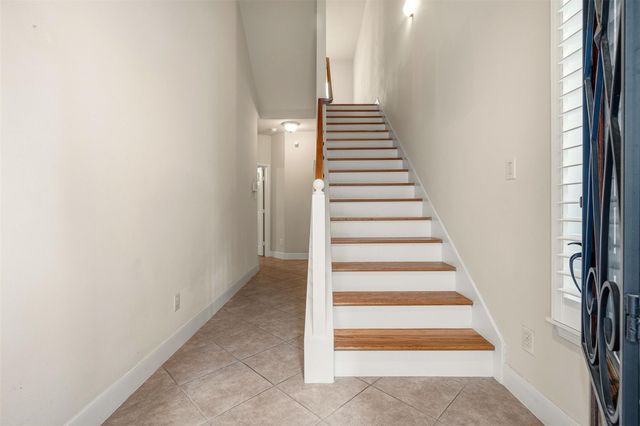 5305 Schuler Street B, Houston, TX 77007