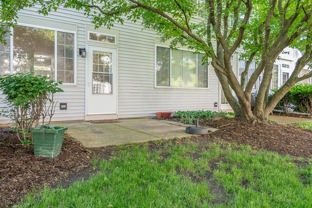 3083 Anton Drive 3083, Aurora, IL 60504