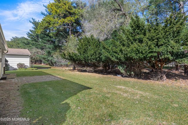 1074 Edgebrook Drive S, Toms River, NJ 08757