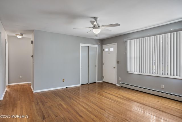 1074 Edgebrook Drive S, Toms River, NJ 08757