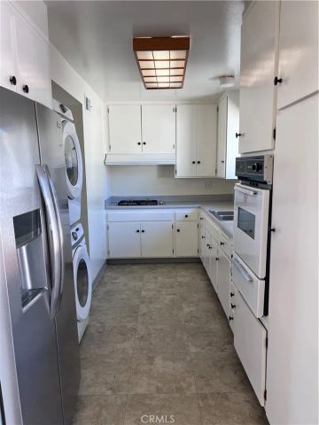 8221 GINNIS Green, Buena Park, CA 90621