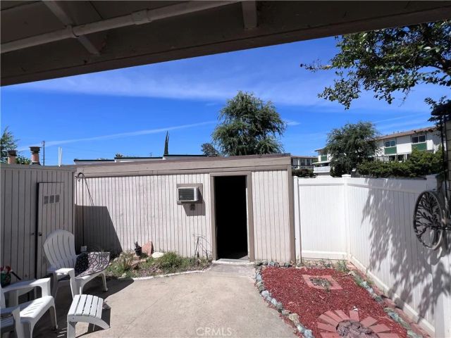 8221 GINNIS Green, Buena Park, CA 90621