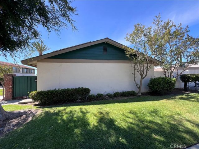 8221 GINNIS Green, Buena Park, CA 90621