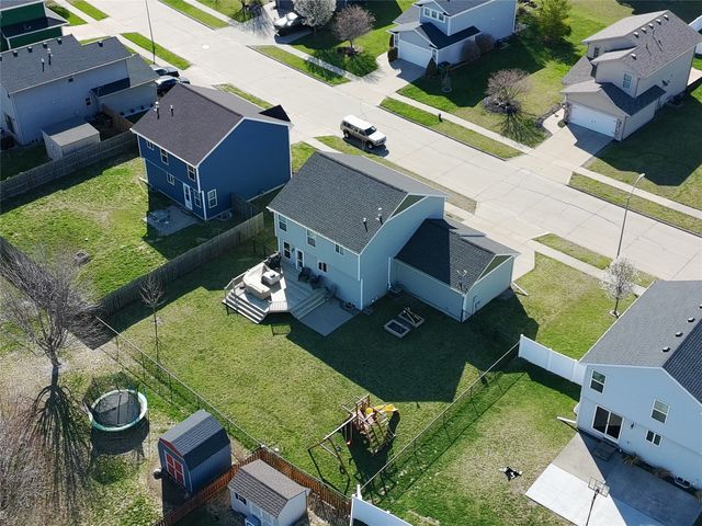 908 35th Street SW, Bondurant, IA 50035