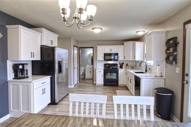 908 35th Street SW, Bondurant, IA 50035