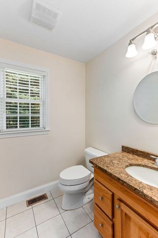 79 Foxwood Lane, Raynham, MA 02767