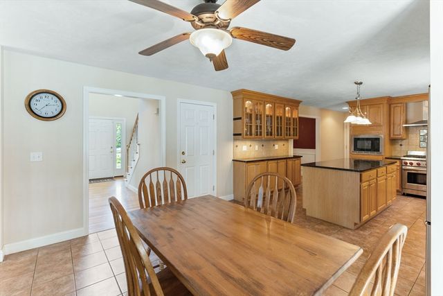 79 Foxwood Lane, Raynham, MA 02767