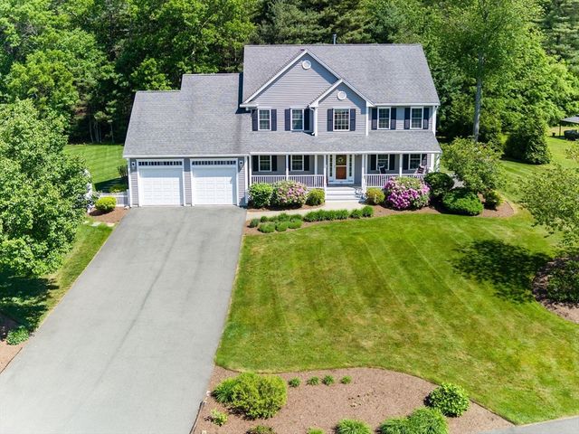79 Foxwood Lane, Raynham, MA 02767