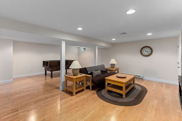 79 Foxwood Lane, Raynham, MA 02767