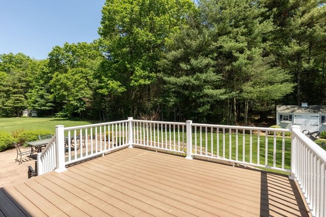 79 Foxwood Lane, Raynham, MA 02767