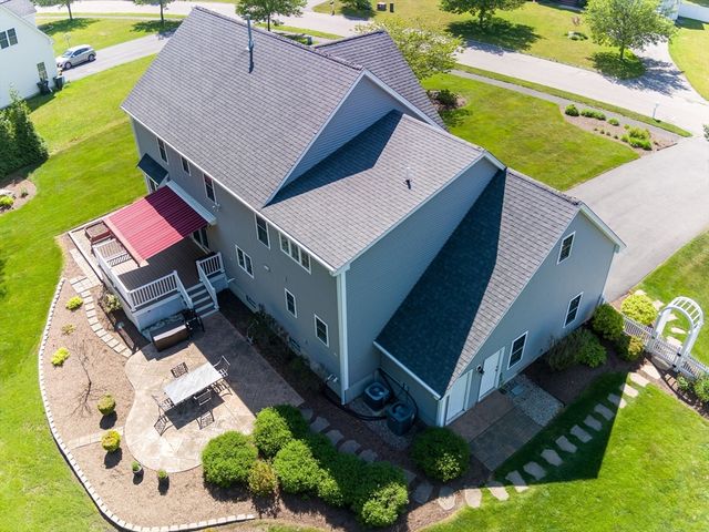 79 Foxwood Lane, Raynham, MA 02767