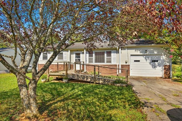 1017 Fairfield Pike, Shelbyville, TN 37160