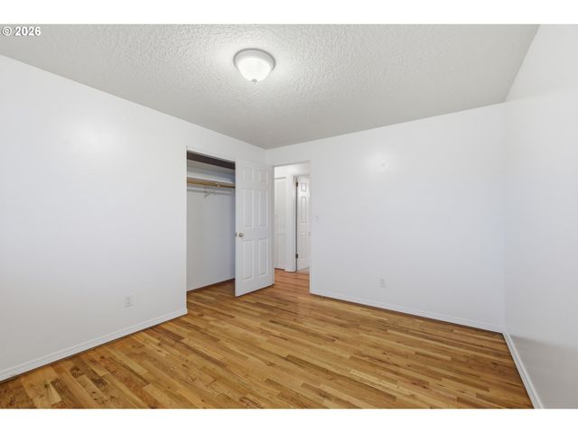 1390 ASTOR Way, Woodburn, OR 97071