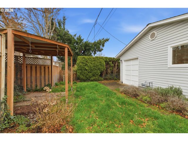 1390 ASTOR Way, Woodburn, OR 97071