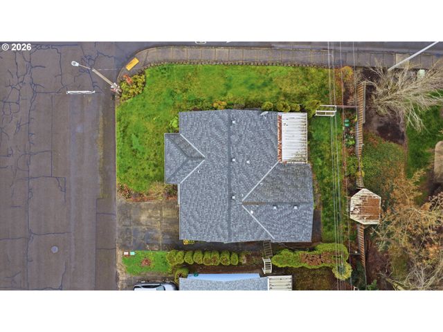 1390 ASTOR Way, Woodburn, OR 97071