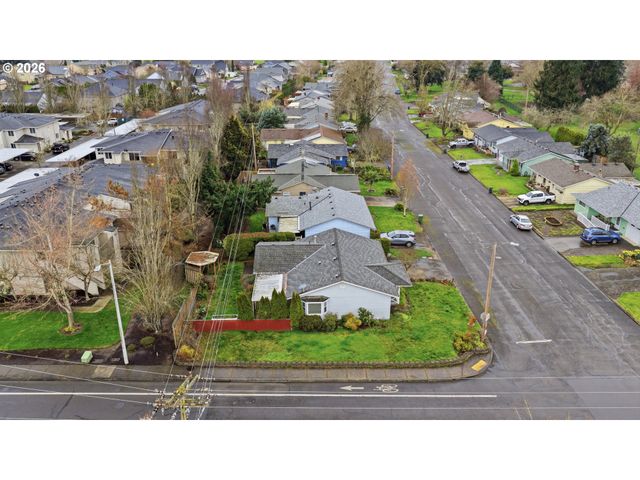 1390 ASTOR Way, Woodburn, OR 97071