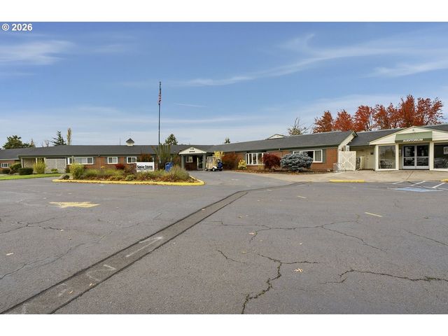 1390 ASTOR Way, Woodburn, OR 97071