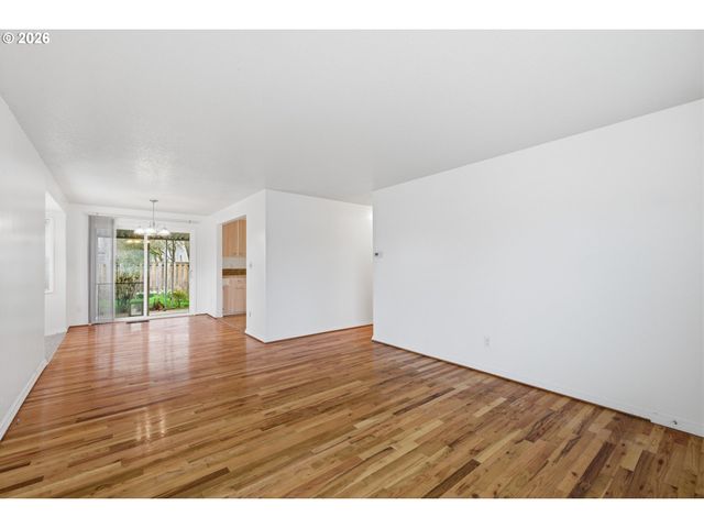 1390 ASTOR Way, Woodburn, OR 97071