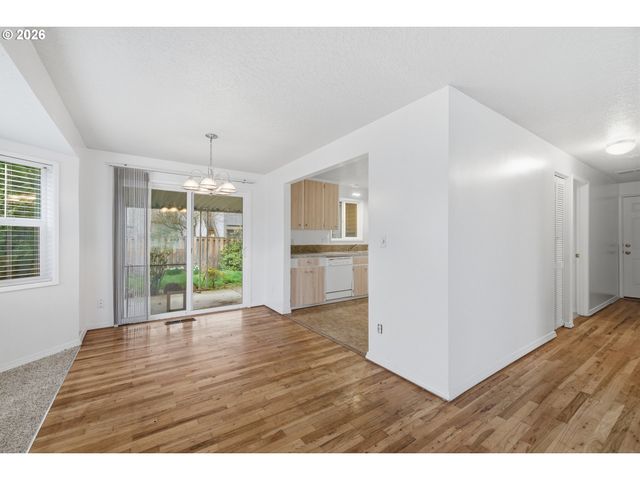 1390 ASTOR Way, Woodburn, OR 97071