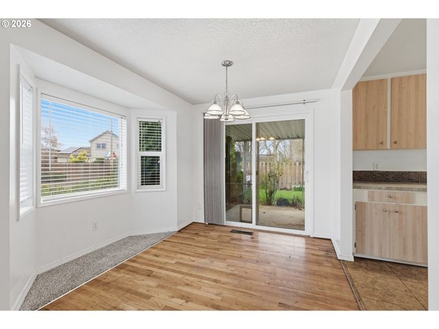 1390 ASTOR Way, Woodburn, OR 97071