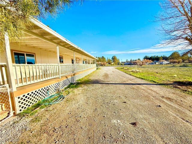 1480 West Irons Street, Pahrump, NV 89048
