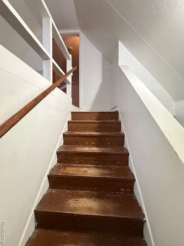 11700 Merriman Road, Livonia, MI 48150