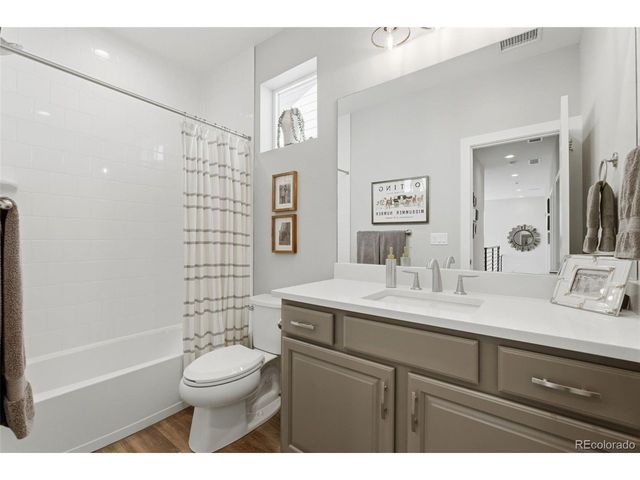 146 Kitselman Dr, Castle Rock, CO 80104