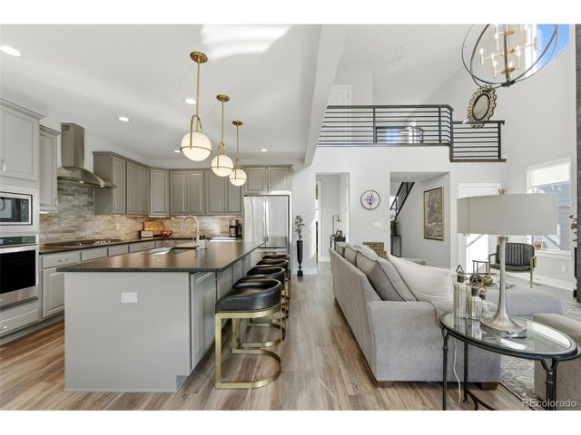 146 Kitselman Dr, Castle Rock, CO 80104