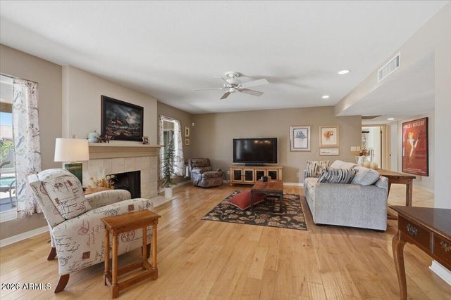10413 E CHESTNUT Drive, Sun Lakes, AZ 85248