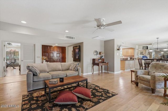 10413 E CHESTNUT Drive, Sun Lakes, AZ 85248