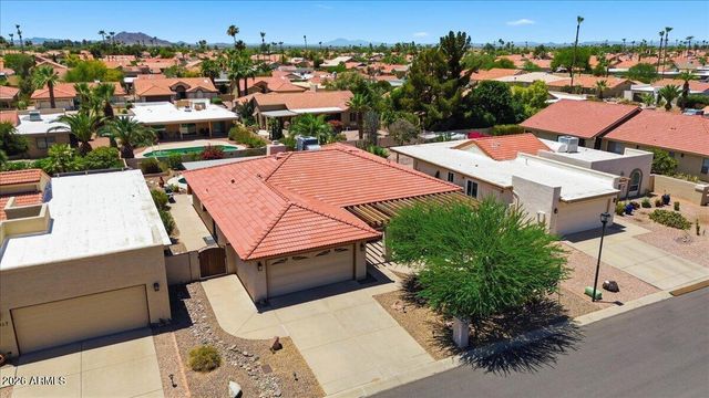 10413 E CHESTNUT Drive, Sun Lakes, AZ 85248