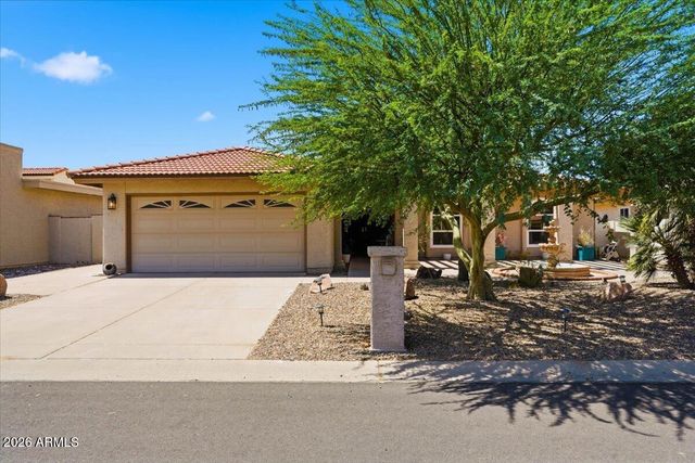 10413 E CHESTNUT Drive, Sun Lakes, AZ 85248