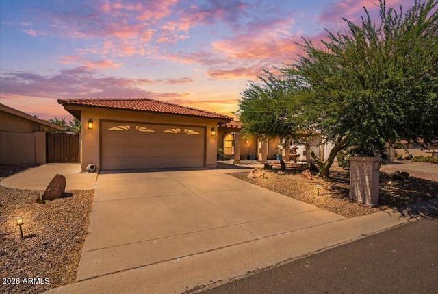 10413 E CHESTNUT Drive, Sun Lakes, AZ 85248