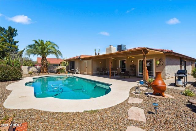 10413 E CHESTNUT Drive, Sun Lakes, AZ 85248