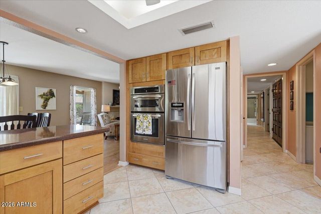10413 E CHESTNUT Drive, Sun Lakes, AZ 85248