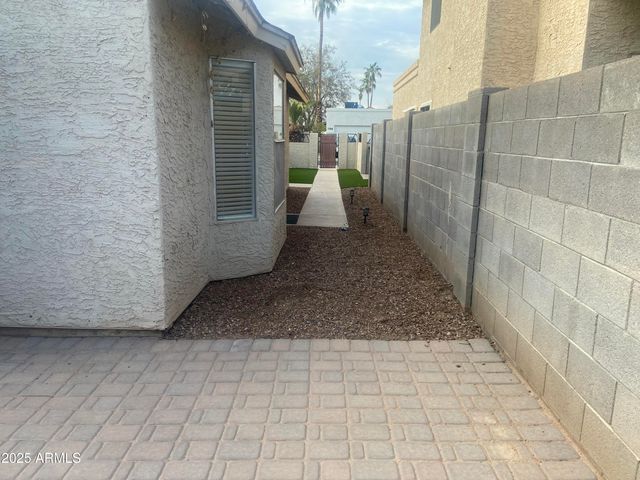 630 E JENSEN Street 106, Mesa, AZ 85203