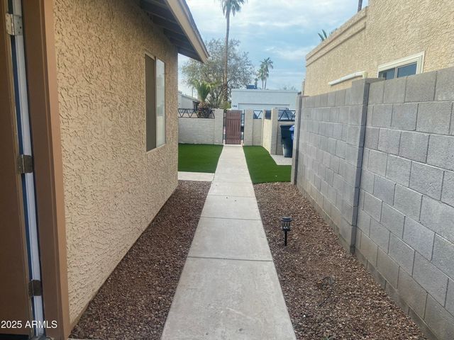 630 E JENSEN Street 106, Mesa, AZ 85203