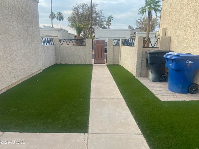 630 E JENSEN Street 106, Mesa, AZ 85203