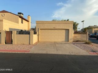 630 E JENSEN Street 106, Mesa, AZ 85203