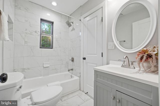 5037 JUST ST NE, Washington, DC 20019