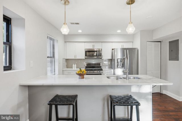 5037 JUST ST NE, Washington, DC 20019