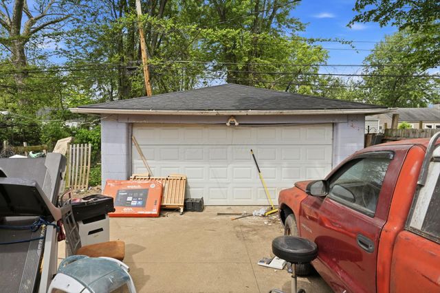1057 S Hampton Road, Columbus, OH 43227