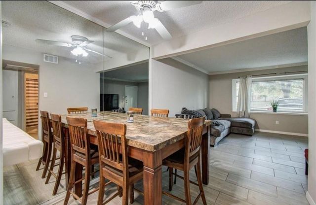 11609 Chimney Rock Road B, Houston, TX 77035