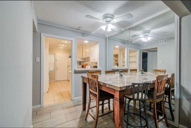 11609 Chimney Rock Road B, Houston, TX 77035
