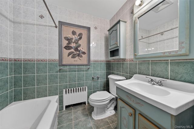 61 Crestwood Drive, Huntington Station, NY 11746