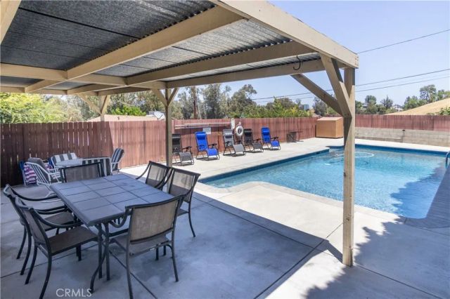 22436 Ave San Luis, Woodland Hills, CA 91364