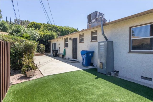 22436 Ave San Luis, Woodland Hills, CA 91364