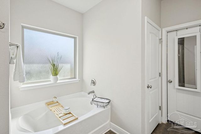 2612 Elkhorn Dr, Pace, FL 32571