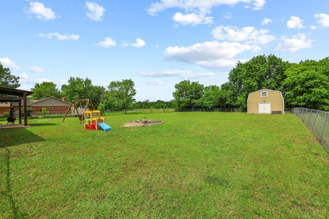 2601 Rolling Hills Drive, Sherman, TX 75092